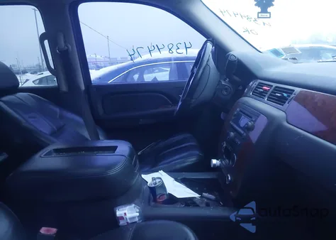 2007 Chevrolet Tahoe Ltz from USA, damaged, VIN 1GNFK13047J137699